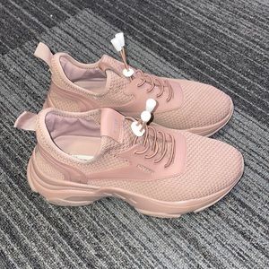 Women’s Steve Madden Match Sneaker Mauve - Size 8.5